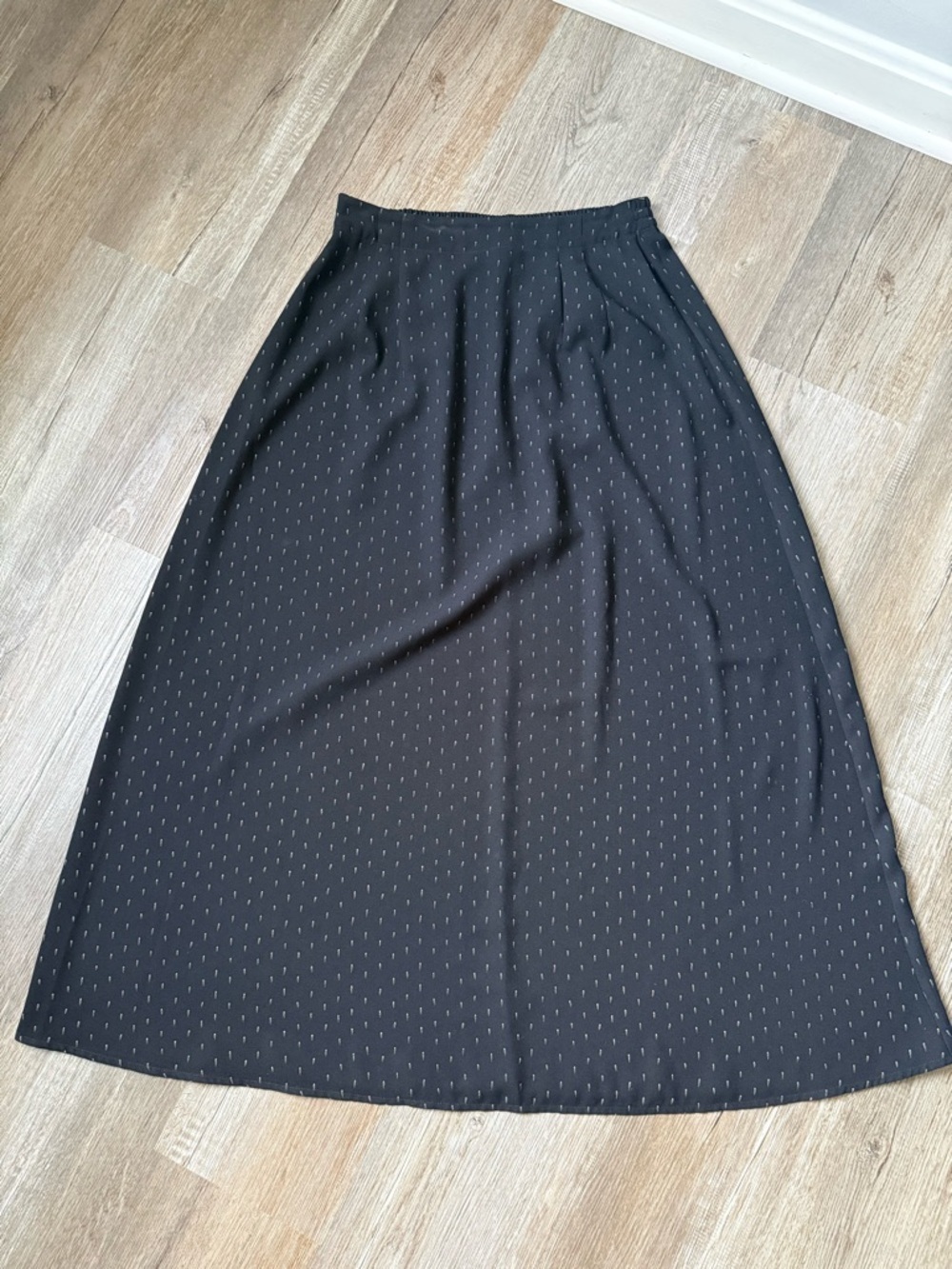 VTG Norton McNaughton Women’s Black Midi A-Line Skirt Polka Dot Pattern Black S